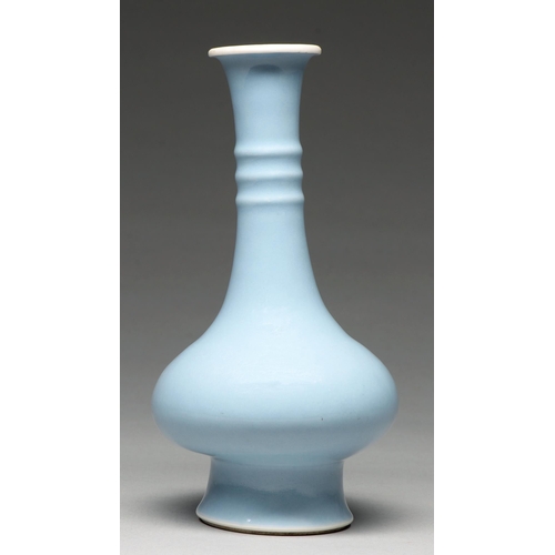 281 - A Chinese clair-de-lune glazed vase, 19th c or later, with three neck rings, 26.5cm h, Kangxi mark i... 