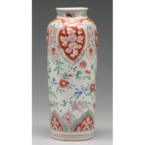 282 - A Chinese wucai vase, rolwagen, for the South East Asian market, 17th / 18th c, decorated with flowe... 