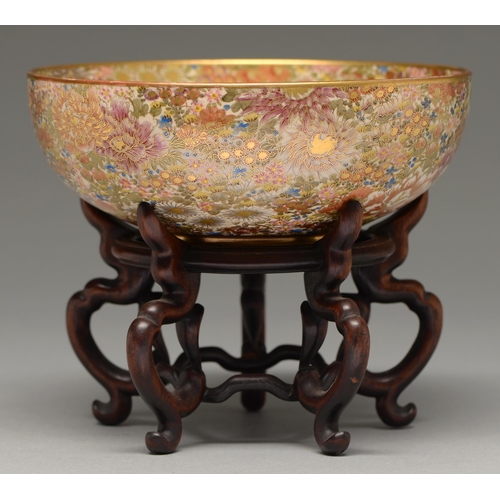 371 - A Satsuma ware millefleurs bowl, Meiji period, on gilt foot, 19cm diam, gilt signature and shimazu m... 