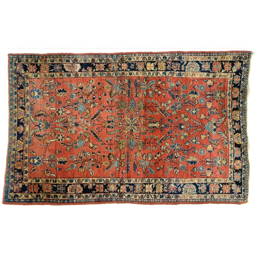 917 - A Sarouk rug, 102 x 157cm