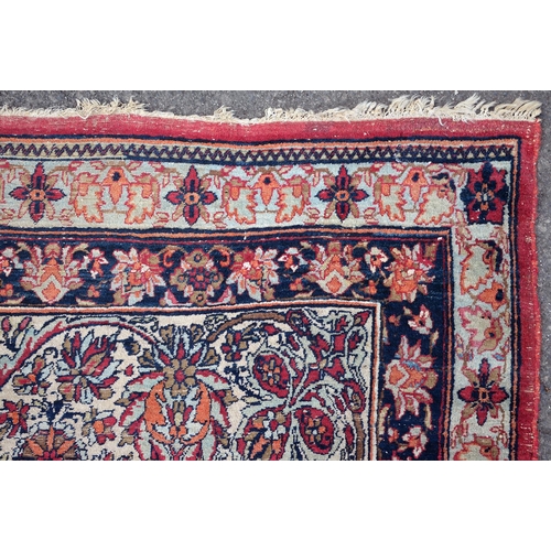 918 - A West Persian Arak (Sultanabad) carpet, c1900, 312 x 530cm