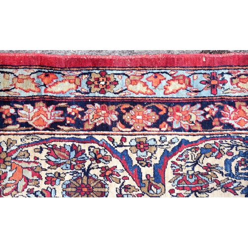 918 - A West Persian Arak (Sultanabad) carpet, c1900, 312 x 530cm