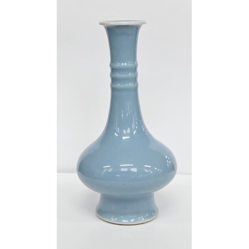 281 - A Chinese clair-de-lune glazed vase, 19th c or later, with three neck rings, 26.5cm h, Kangxi mark i... 