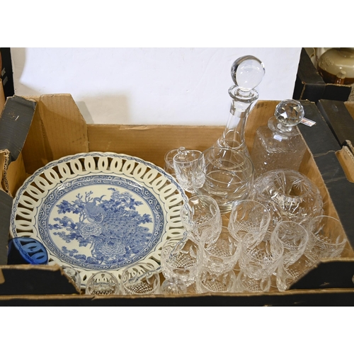 1396 - Miscellaneous glassware and ceramics, including a Chinese style earthenware blue and white plate wit... 