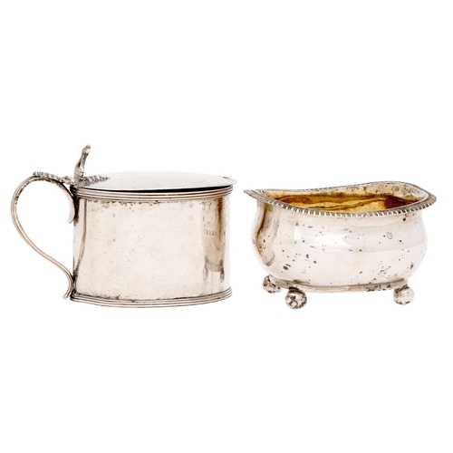 294 - A George III silver mustard pot, plain oval with reeded borders, 70mm h, by William Stroud, London, ... 