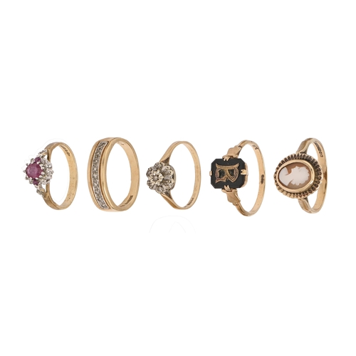 37 - Five gold rings, variously gem set, 11.8g, various sizes