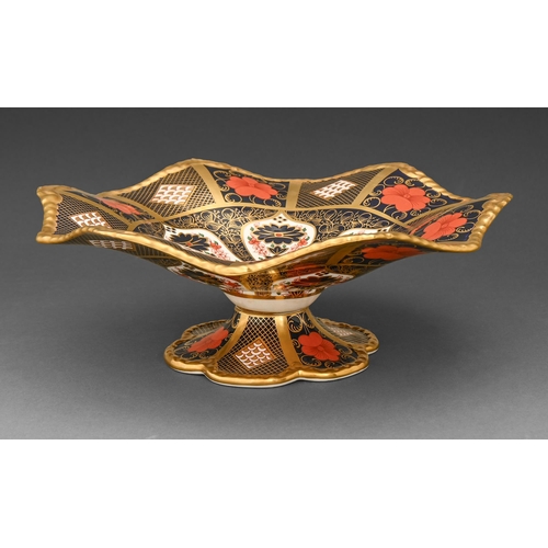 397 - A Royal Crown Derby Imari pattern comport, late 10th c,  30cm diam, printed mark... 