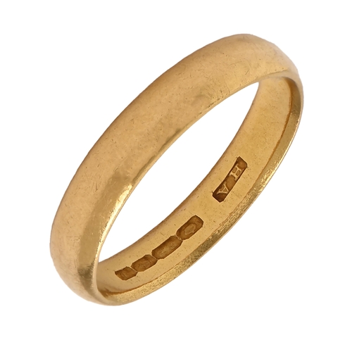 41 - A 22ct gold wedding ring, Birmingham 1933, 5.4g, size R