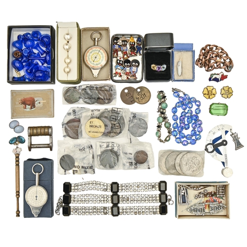641 - Miscellaneous vintage costume jewellery, George III and later coins, enamel badges, etc... 