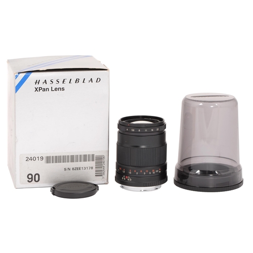 826 - A Hasselblad XPan 90mm F4 lens, No 8ZEE13178, boxed