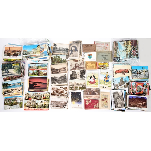 843 - An extensive collection of mid-20th c and later topographical postcards