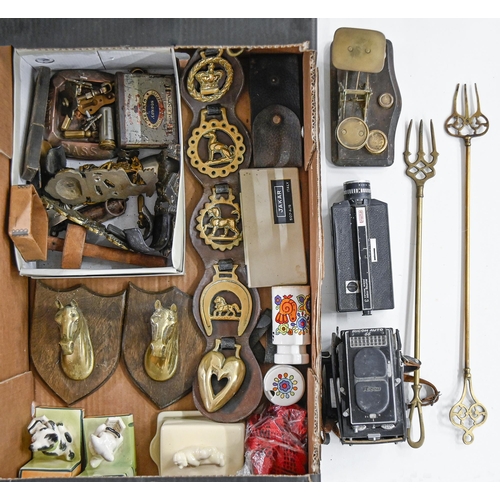 893 - A set of Victorian brass postal scales, a vintage camera, and other miscellaneous brass items includ... 