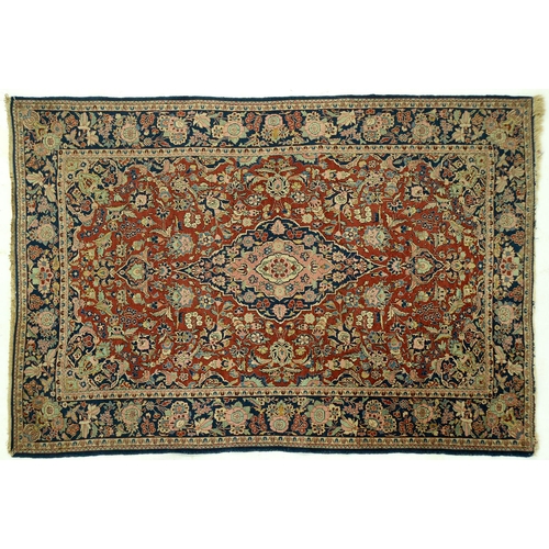 1141 - An antique Turkbaf rug, early 20th c, 130 x 210cm