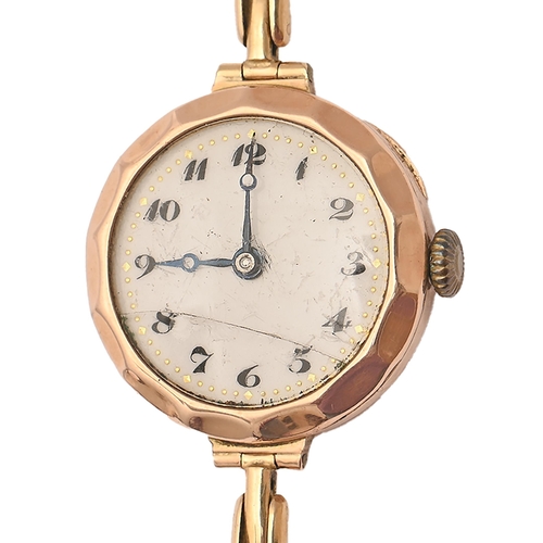 100 - A 9ct gold lady's wristwatch, 25mm diam, London 1923, on gold expanding bracelet, 20g... 