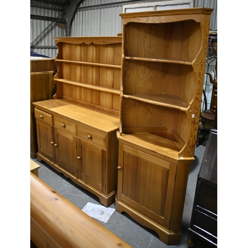 1323 - A pine kitchen dresser, 168cm x 135cm, and a pine corner cupboard, 184cm x 74cm