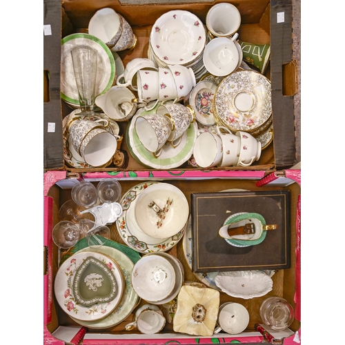 1415 - Miscellaneous ceramics and glass, including Abbeydale and other bone china teawares, etc... 