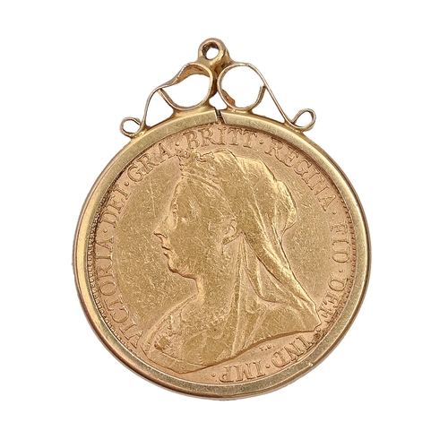 175 - Gold coin. Sovereign 1900, mounted in 9ct gold pendant, 9.5g