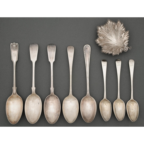 327 - A set of three George III silver dessert spoons, Old English pattern,  crested, by George Smith, Lon... 