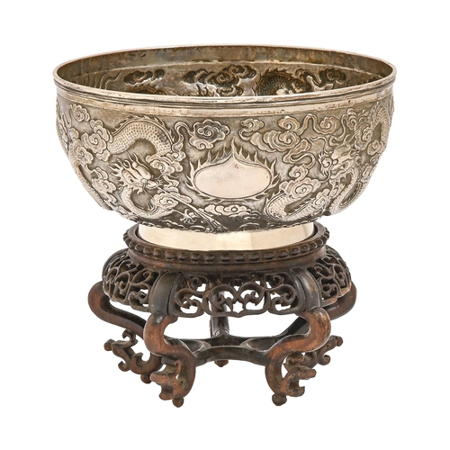 346 - A Chinese silver repousse dragons bowl c1900, 17cm diam, marked CS and in Chinese, 11oz 3dwt... 