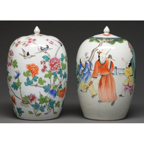 485 - Two Chinese porcelain vases and covers, first half 20th c, one painted with peonies, waters lillies,... 