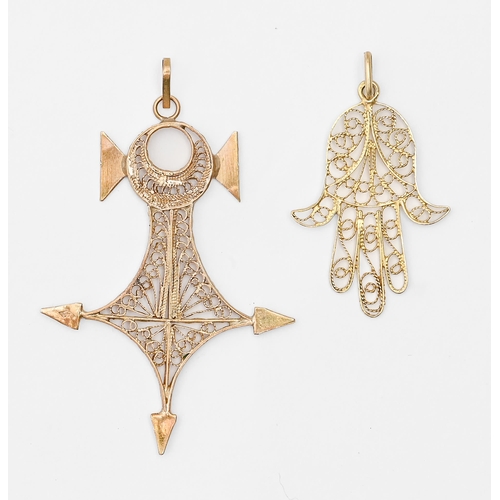 66A - A gold filigree hand of Fatima pendant and another, larger, gold filigree pendant,  27 and 42mm, 2.9... 