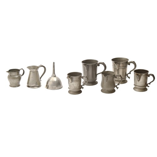 772 - Five English pewter OEWS pint and quart lipped measures, 19th c, one engraved on the underside Build... 