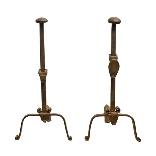 865 - A pair of English adjustable andirons, 19th/early 20th c,  on wrought iron front legs, 57cm h, ... 