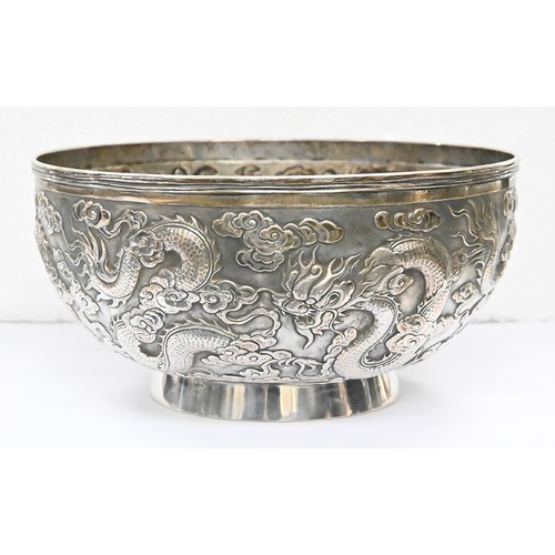 346 - A Chinese silver repousse dragons bowl c1900, 17cm diam, marked CS and in Chinese, 11oz 3dwt... 