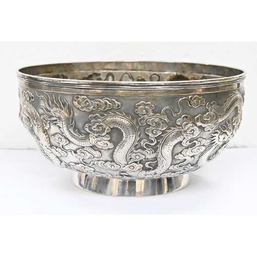 346 - A Chinese silver repousse dragons bowl c1900, 17cm diam, marked CS and in Chinese, 11oz 3dwt... 