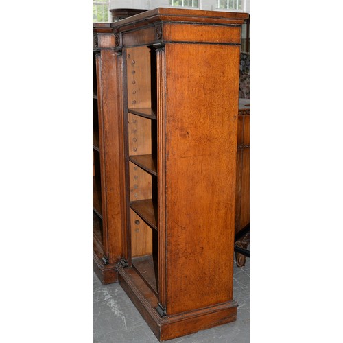 1176 - A Victorian breakfront oak bookcase, with ebonised mouldings, fitted with adjustable shelves, 121cm ... 