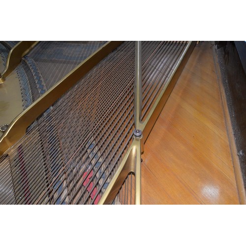 1264 - A Steinway and Sons. A rosewood five foot grand piano number 96165, ivory keysPlease note Mellors &a... 