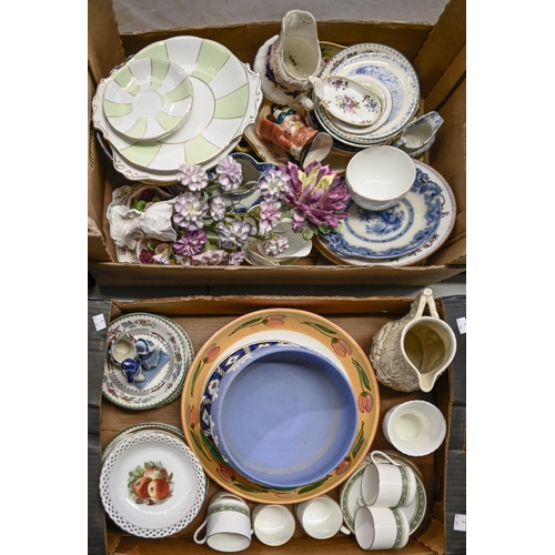 996 - Miscellaneous ceramics including a Copeland green ground ornithological dessert plate, a Wedgwood ja... 