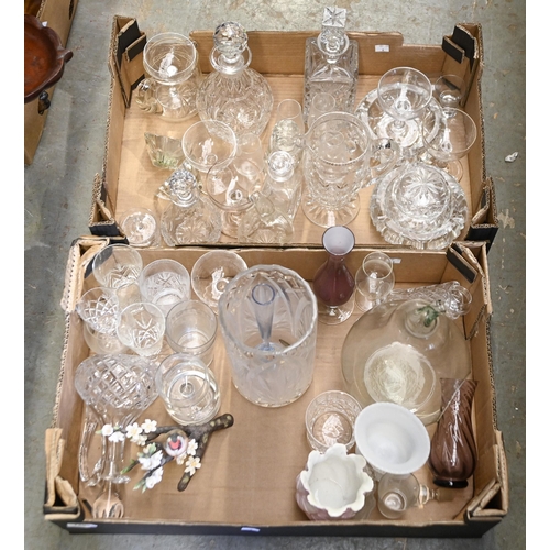 997 - Miscellaneous cut and other glassware, including decanters and drinking glass, etc