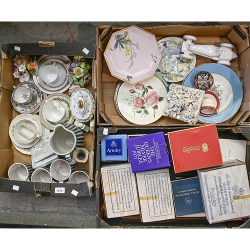 1019 - Miscellaneous ceramics, including a 19th c Coalport octagonal comport, contemporary sucrier and cove... 