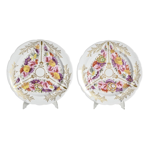 290 - A pair of Charles Bourne plates, c1825, pattern number 363, painted with three groups of flowers wit... 