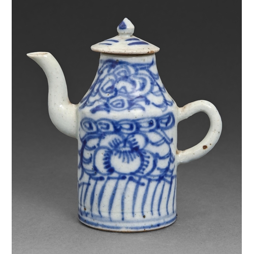 68 - A Chinese blue and white libation pot and cover, 17th c, 12.5cm h