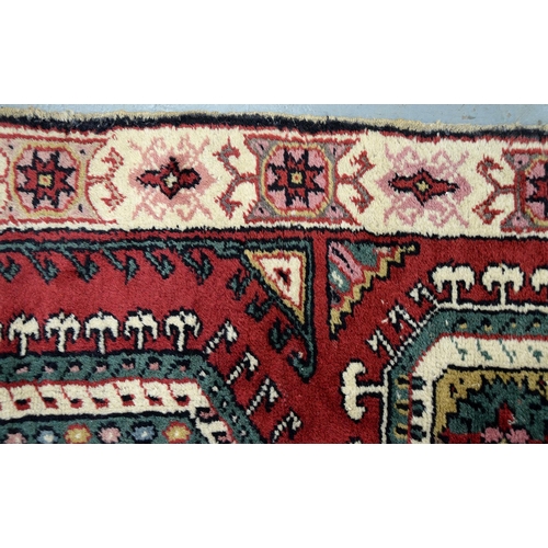 815 - A Turkish Bergama rug, early 20th c, 162 x 102cm