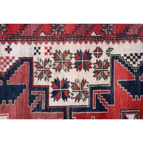 818 - A Turkish Daghestan rug, mid 20th c, 177 x 104cm