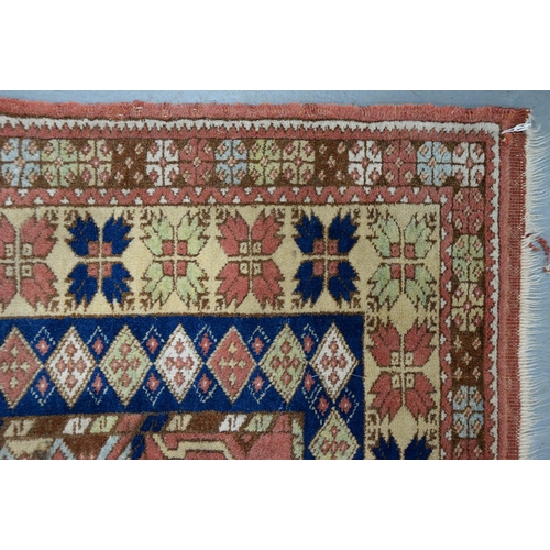 819 - A Turkish Ladik prayer rug, 140 x 122cm