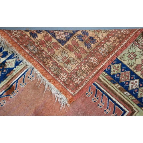 819 - A Turkish Ladik prayer rug, 140 x 122cm