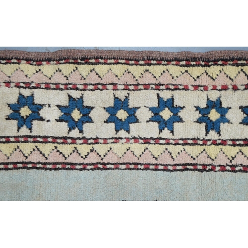 826 - A Turkish bergama rug, 163 x 107cm