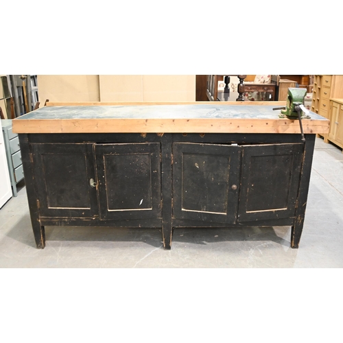 1044 - A timber workbench, with associated top and Record No 4 bench vice, 66 x 275cm