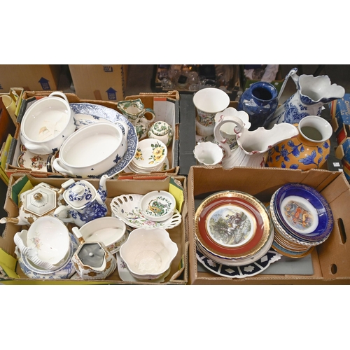 1050 - Miscellaneous ornamental pottery and porcelain,  to include Spanish and Royal Crown Derby... 