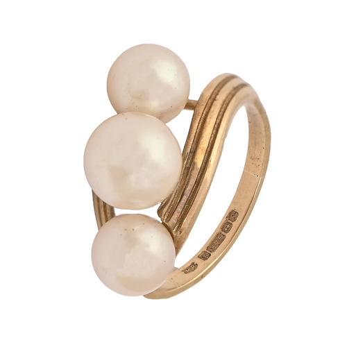 25 - A cultured pearl ring, in 9ct gold, Birmingham 1991, 3.9g, size J