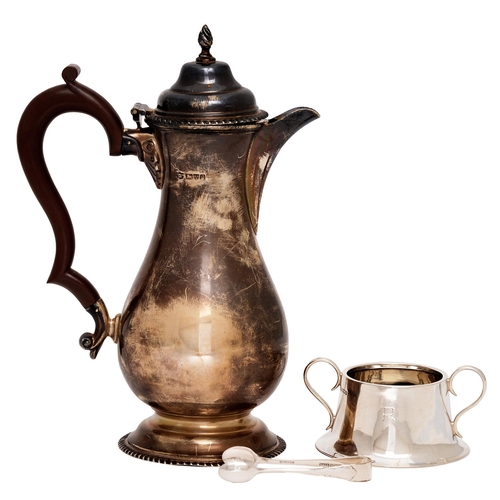 278 - A George V silver lidded jug, with gadrooned rims, 23cm h, by S Blanckensee & Sons Ltd, Chester ... 