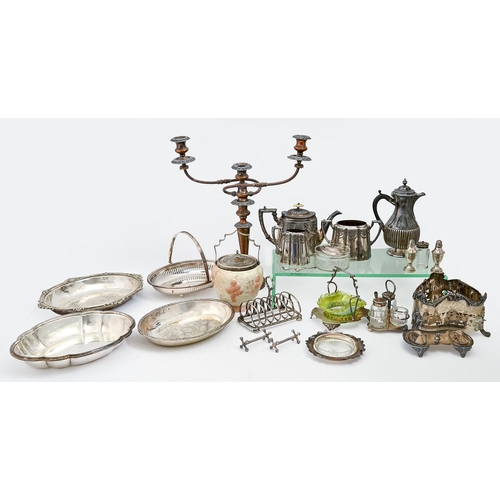 355 - Miscellaneous plated ware, Victorian and later, to include a Victorian toast rack, pierced triple de... 