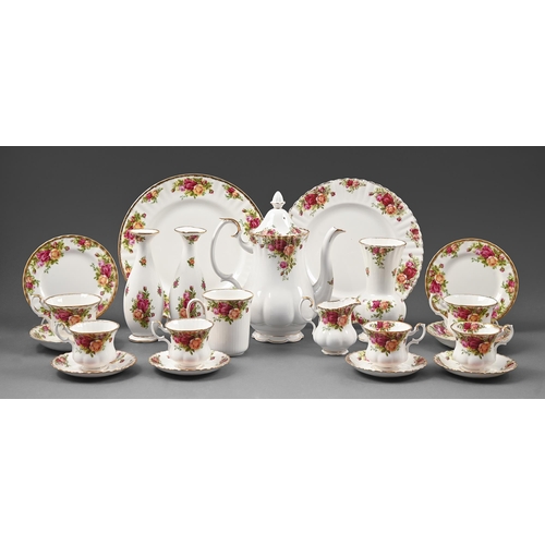 465 - Two Royal Albert part tea services Berkeley and Old Country Roses patterns, including decorative war... 