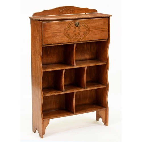 952 - An Arts & Crafts oak bureau, c.1925, 100cm h; 64 x 19cm