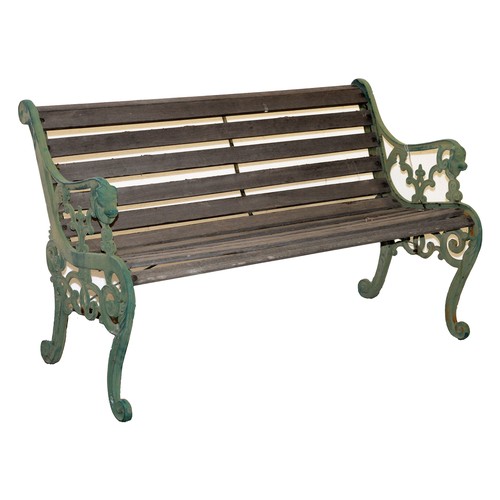 1036 - A garden seat, with green painted lion mask ends and wooden slats, early 20th c, 127cm w... 