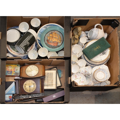 1110 - Miscellaneous ceramics to include a Royal Doulton bone china Queensbury tea service, etc and a pair ... 